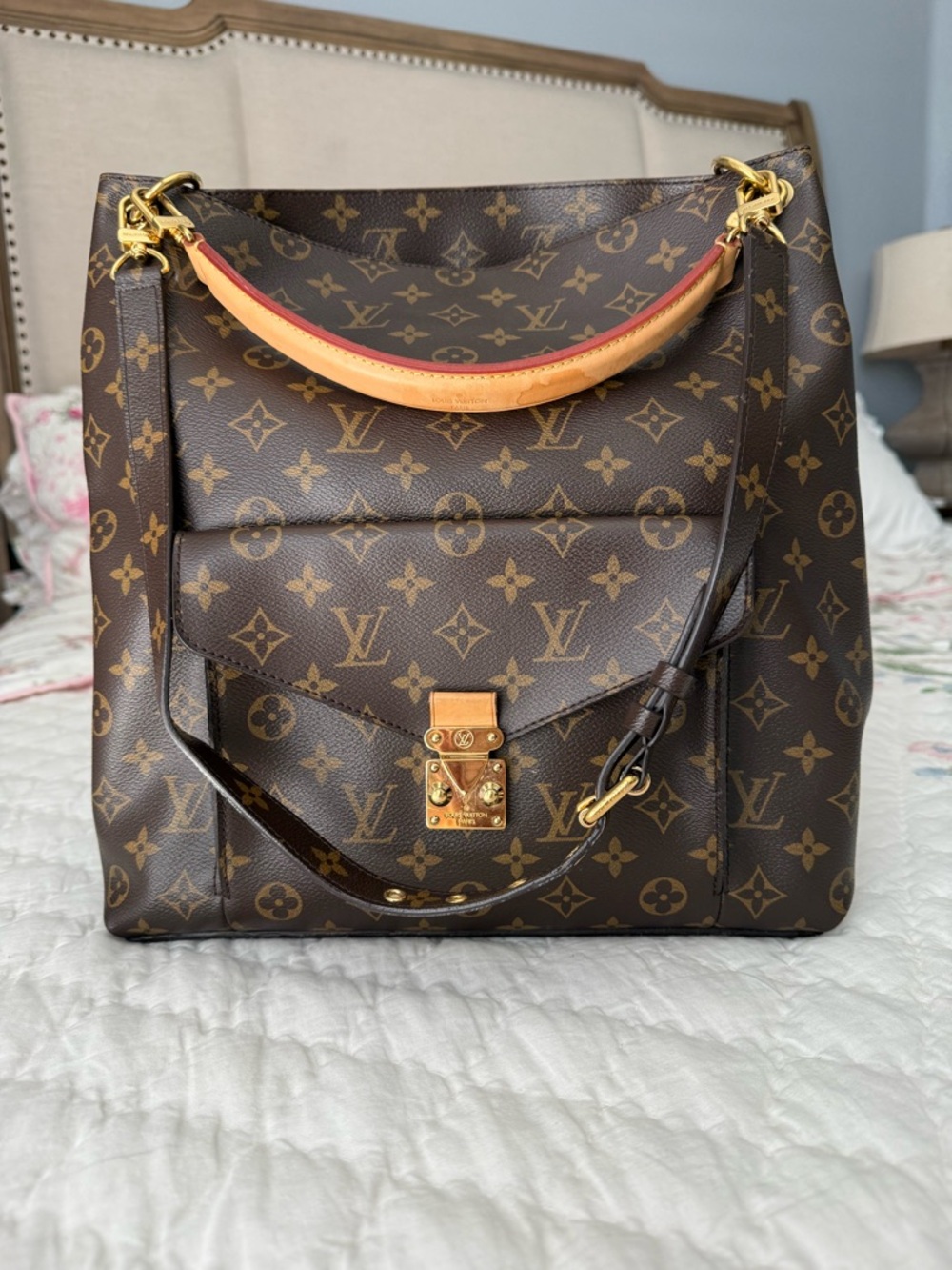 Louis Vuitton Monogram Metis Hobo